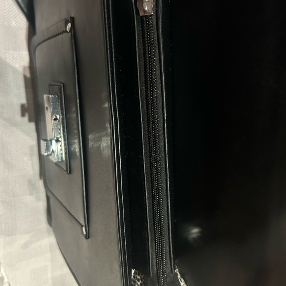 Catherine Malandrino Handbag - Picture 8 of 13